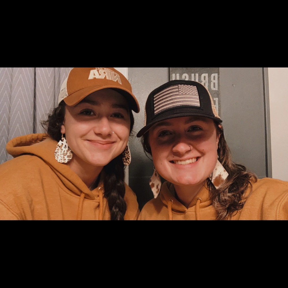 Meet your Posher, Taylor